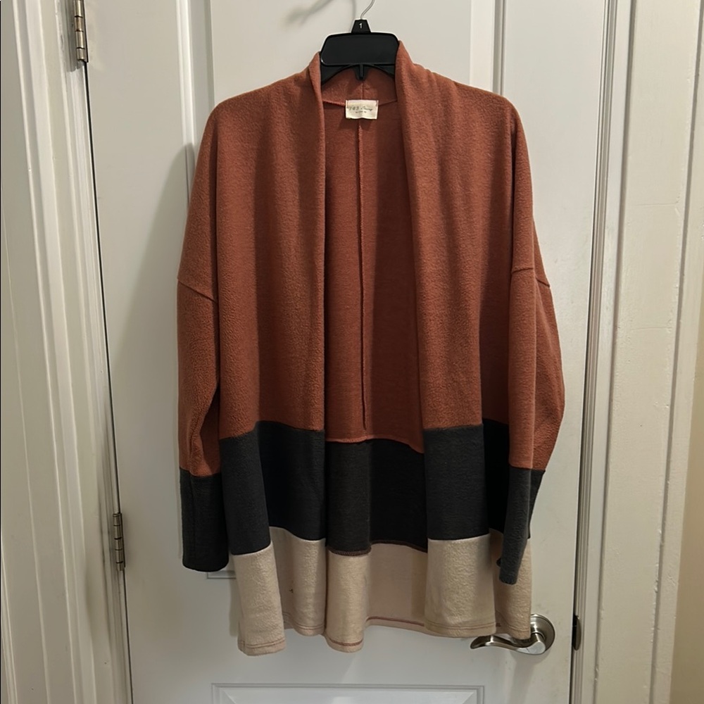 1.4.3. Story by Line Up Warm Tan Cardigan